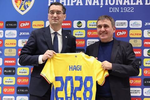 Gheorghe Hagi, leyenda del fútbol europeo, asume dirección técnica de Rumania