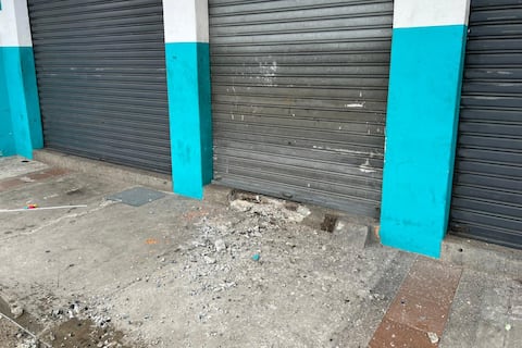 Explosión en condominio ubicado frente al hospital Bicentenario genera alarma