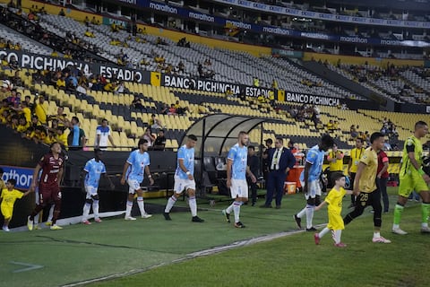 ‘Si el club no enamora a su hincha, no hay nada que hacer’, dice Miguel Ángel Loor, presidente de Liga Pro, sobre la poca asistencia de público a los estadios