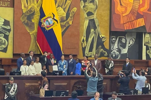 ‘Es un honor representar a nuestro país, pero también sufrimos mucho’: Enner Valencia, goleador de la Tri, recibe condecoración de la Asamblea Nacional