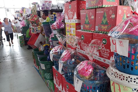 Mercados de Guayaquil se suman a la oferta de canastas: las más económicas se venden desde $ 5