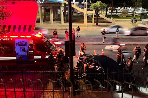 Ataque a tiros contra un auto en el norte de Guayaquil deja dos heridos