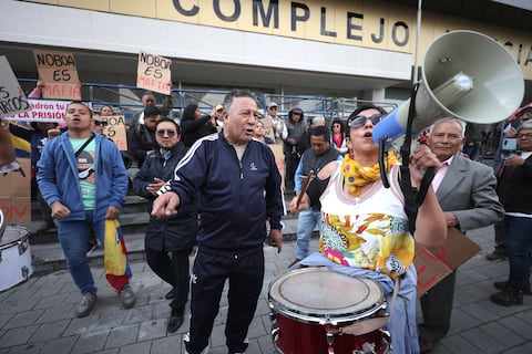 Correísmo dice que prisión preventiva para Aquiles Alvarez ‘es parte de una estrategia para silenciar voces críticas’