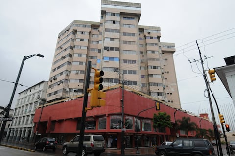 Así era el complejo de torres afectado por el gigantesco incendio en la Bahía de Guayaquil