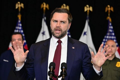 JD Vance aclara que el ICE no detuvo a niño ecuatoriano sino que fue tutelado tras la huida de su padre