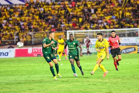 ‘No me puedo callar’, la crítica de un directivo de Orense SC por el arbitraje del partido ante Barcelona SC