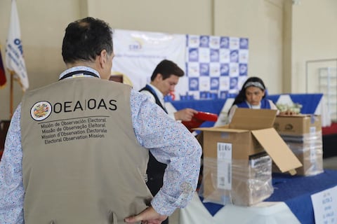 Misión de Observación de la OEA empezó sus actividades antes del referéndum y la consulta popular del próximo 16 de noviembre