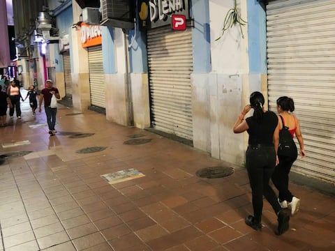 Comercios adelantaron cierre para acatar toque de queda en Guayaquil este domingo, 3 de mayo