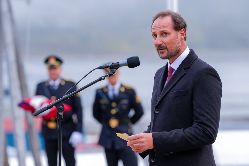 El príncipe heredero Haakon de Noruega rompe el silencio tras la acusación de violación contra su hijastro, Marius Borg Hoiby