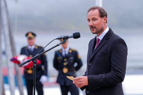 El príncipe heredero Haakon de Noruega rompe el silencio tras la acusación de violación contra su hijastro, Marius Borg Hoiby