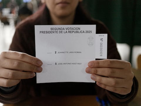 Cierran los centros de votación en Chile y empieza el conteo de la segunda vuelta