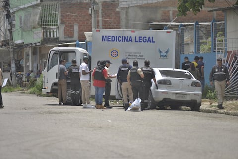 Policía confirma que sargento asesinó a su esposa en el puente de la Unidad Nacional y luego se suicidó en Pascuales