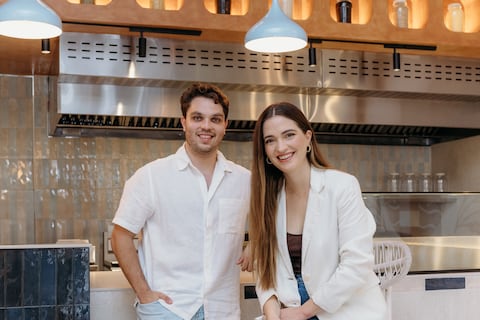 Ganush nació entre cenas privadas, amigos y cocina de Medio Oriente: el restaurante de Shany Nadan y su primo Yohai Nevo
