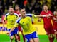 Suecia se clasificó al Mundial tras vencer 3-2 a Polonia y dejar a Lewandowski sin su tercer torneo