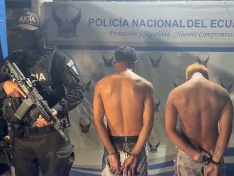 Policía captura a antisociales que atacaron con piedras una farmacia de la cooperativa San Francisco