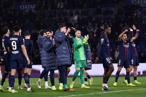 Doblete de Ousmane Dembélé en el triunfo por 3-0 del PSG, de Willian Pacho, en la Ligue 1