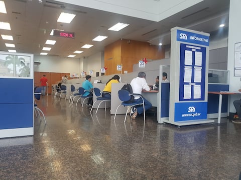 Más de 70 vacantes en SRI: concursos de méritos y oposición se abrirán para quienes residan en estas siete provincias