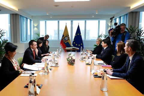 Ecuador busca apoyo del Parlamento Europeo para avanzar en la exención de la visa Schengen