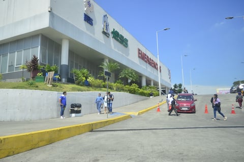 Presidente del IESS confirmó muerte de neonato en hospital de Los Ceibos: caso es analizado por Comité de Bioética