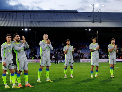Manchester City mete presión en la punta de la Premier League tras goleada sobre Crystal Palace