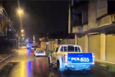 Conductor sostuvo que habría sido víctima de intento de secuestro para que no lo detuvieran en toque de queda en Santo Domingo de los Tsáchilas