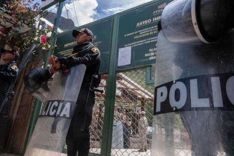 Disturbios en Perú ahuyentan a turistas del Machu Picchu