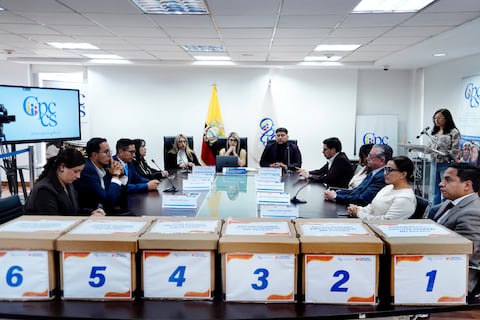 El jueves se conocería cuántos y quiénes de los 75 aspirantes a ser fiscal de Ecuador son admitidos en el concurso público