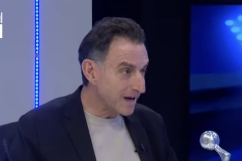 Michel Deller responde a Leonel Nazareno tras el reclamo por el gol anulado: ‘Es offside, no hay mucha discusión’