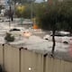 Carros arrastrados, basureros flotando en el agua y calles completamente inundadas en Quito