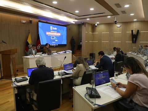 Concejo de Quito aprueba presupuesto de más de $ 1.000 millones para 2026: movilidad concentra más de la mitad de la inversión