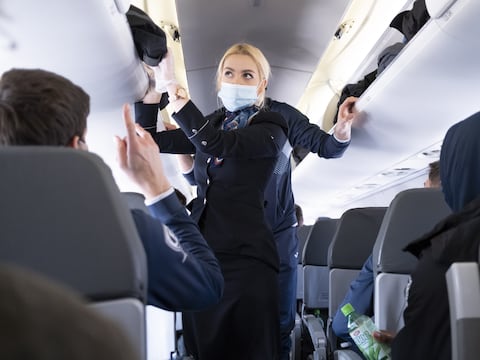 La esquina del idioma: Las azafatas y los azafates