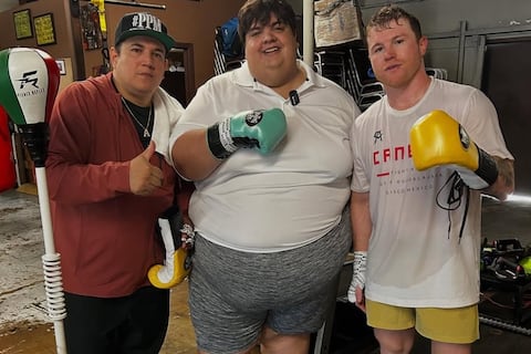 ‘Influencer’ mexicano perdió $ 100.000 al apostar a ‘Canelo’ Álvarez en la pelea en la que fue derrotado por Terence Crawford
