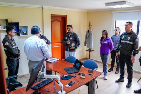 En los allanamientos a las instalaciones de CNEL en Guayaquil y Cuenca estuvieron cinco altos funcionarios del Gobierno de Daniel Noboa