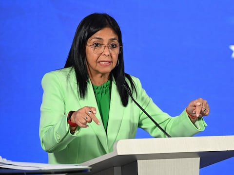 “Ningún país tiene derecho a venir al Caribe a pasearse y estar matando gente de manera extrajudicial”, dice vicepresidenta de Venezuela, Delcy Rodríguez