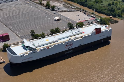 5.000 autos eléctricos de BYD recibe país sudamericano para el mercado local