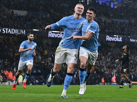 Manchester City supera al Fulham y queda a tres puntos del Arsenal en la Premier League