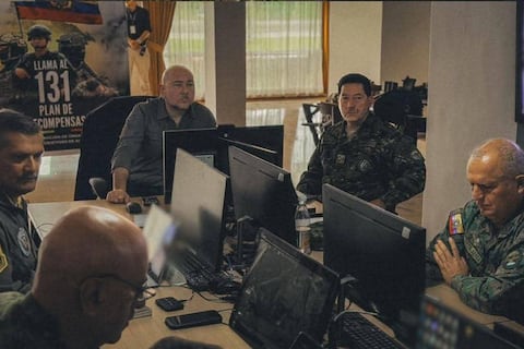 Ministro Loffredo supervisó operaciones militares y toque de queda desde puesto de mando