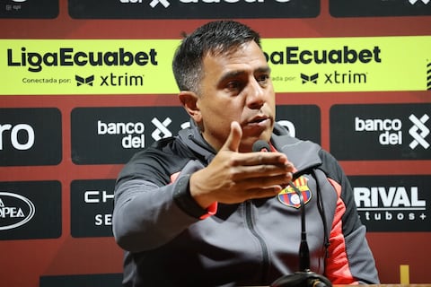 César Farías y el duelo ante Botafogo: ‘Pienso que iremos a Copa Libertadores. Ahora, si vamos a Sudamericana y ganamos, no me pondré bravo’