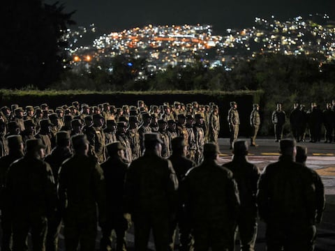 Más de 38.000 militares intensifican controles durante toque de queda