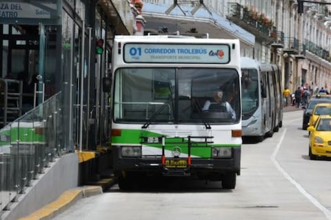 Municipio de Quito busca conductores para el Trolebús y Ecovía: así se puede postular