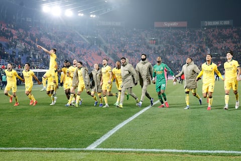 AC Milan recorta distancias con Inter tras ganarle al Bolonia con Pervis Estupiñán de suplente