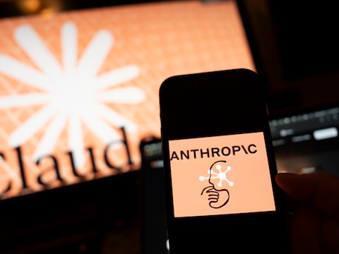 Alerta por brecha en Claude Mythos, la IA restringida de Anthropic considerada un riesgo para la seguridad global