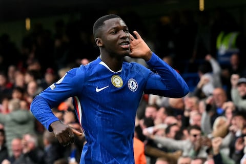 ‘Dominó el centro del campo y anotó un brillante gol’: Premier League califica el partido de Moisés Caicedo