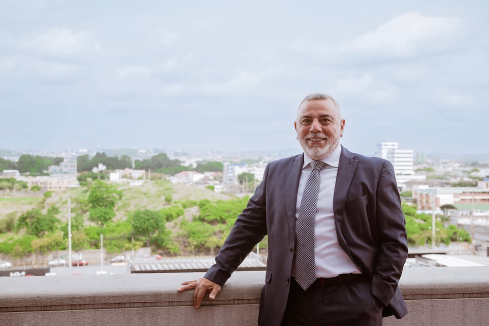 Juan Carlos Navarro asume la presidencia del Comité Empresarial Ecuatoriano hasta el 2026