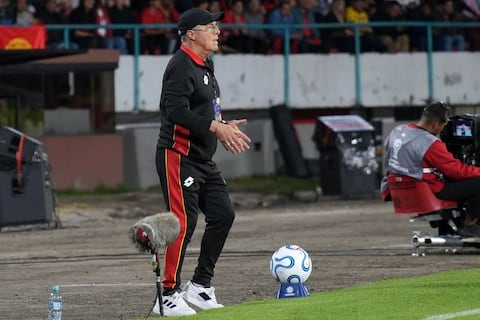 Jorge Célico, DT del Deportivo Cuenca, y la victoria ante Santos FC en la Copa Sudamericana: ‘Sentí mucha emoción’