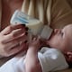 FDA retira fórmula infantil en Estados Unidos por riesgo de botulismo: 13 bebés hospitalizados tras la alerta sanitaria