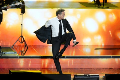 Luis Miguel está “muy enfermo”: reportan que el cantante tiene neumonía por contagiarse de covid por cuarta vez