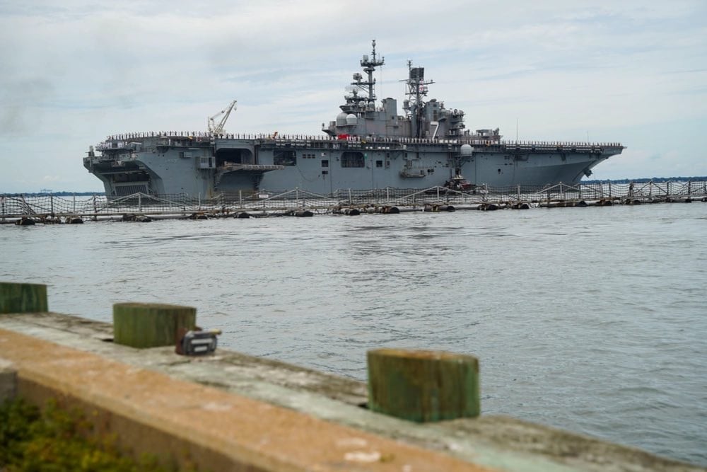 Buques de guerra y marines despliega EE. UU. cerca de Venezuela