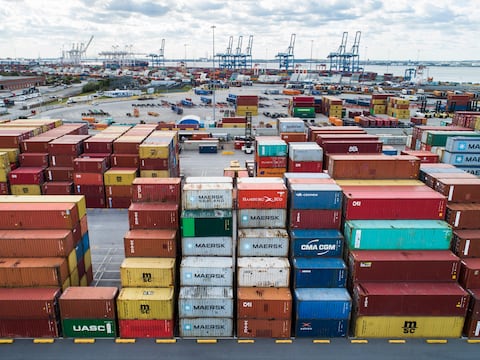 Exportadores esperan firma del acuerdo con Estados Unidos, atentos a posibles cambios arancelarios en el camino