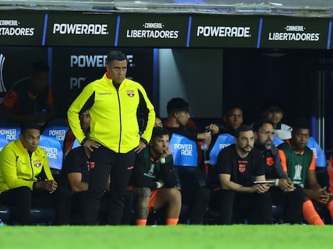 El cruce de César Farías con un periodista en La Bombonera: ‘¿Está en la rueda de prensa o está de chiste?’